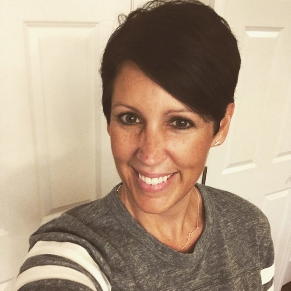 Meet your Posher, Nikki - Picture 1 of 1